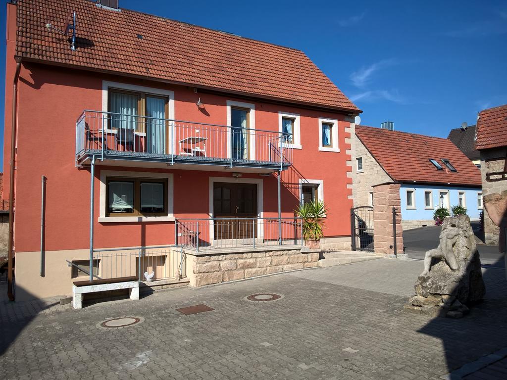 Bed and Breakfast Atelier Reinhart à Rauhenebrach Extérieur photo