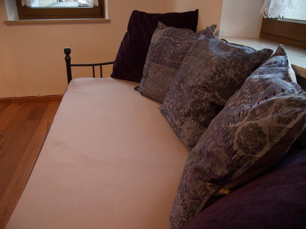 Bed and Breakfast Atelier Reinhart à Rauhenebrach Extérieur photo