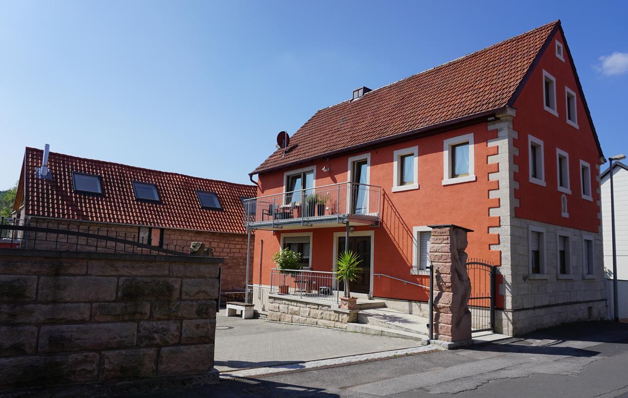 Bed and Breakfast Atelier Reinhart à Rauhenebrach Extérieur photo